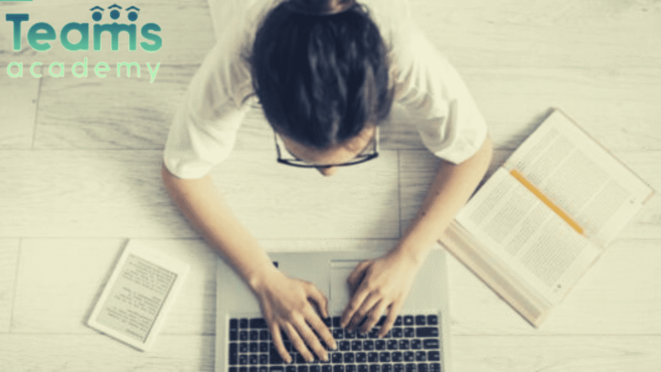 كيفية كتابة الحواشي والمراجع في البحث الجامعي