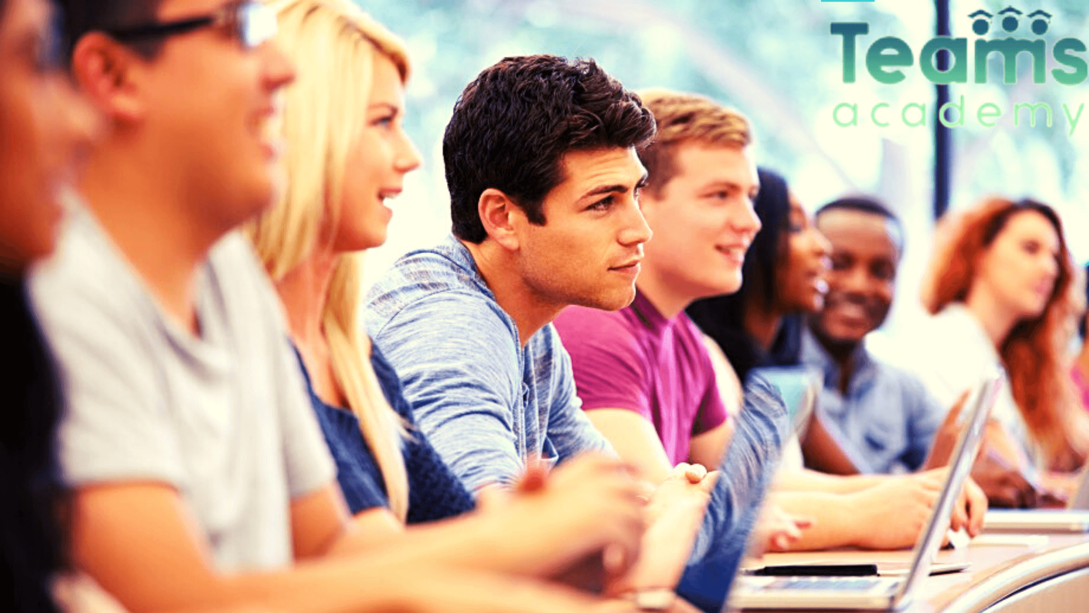 أفضل 10 تطبيقات مفيدة لطلاب الجامعات